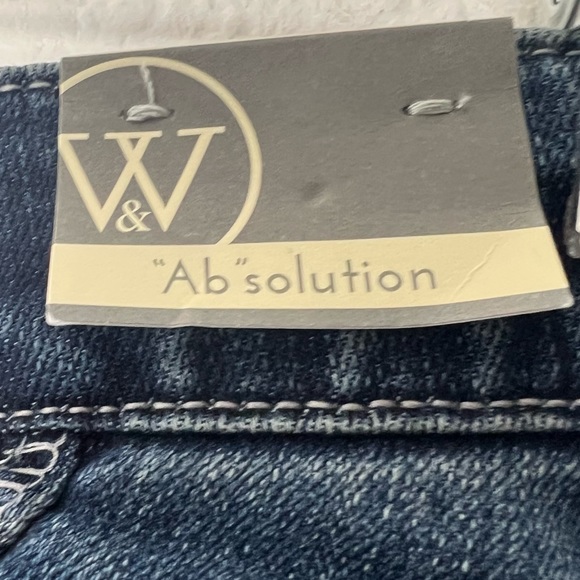 Wit & Wisdom Ab Solutions Blue Denim Shorts - Picture 7 of 9